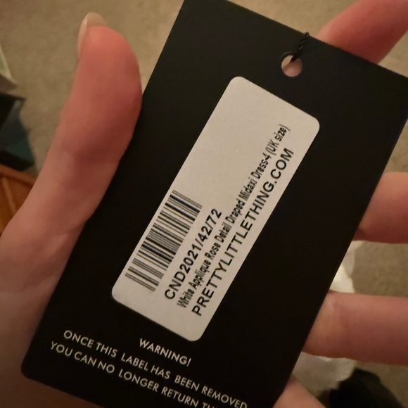 PrettyLittleThing WHITE APPLIQUE ROSE DETAIL DRAPED MIDAXI DRESS - Picture 4 of 5